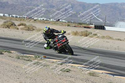 media/Oct-30-2025-Racers Edge (Thu) [[dabbdaf680]]/3-B Group/Session 3 (Turn 15 Inside)/